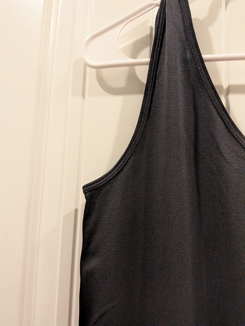 White House Black Market Black V-Neck Tank - Picture 4 of 10